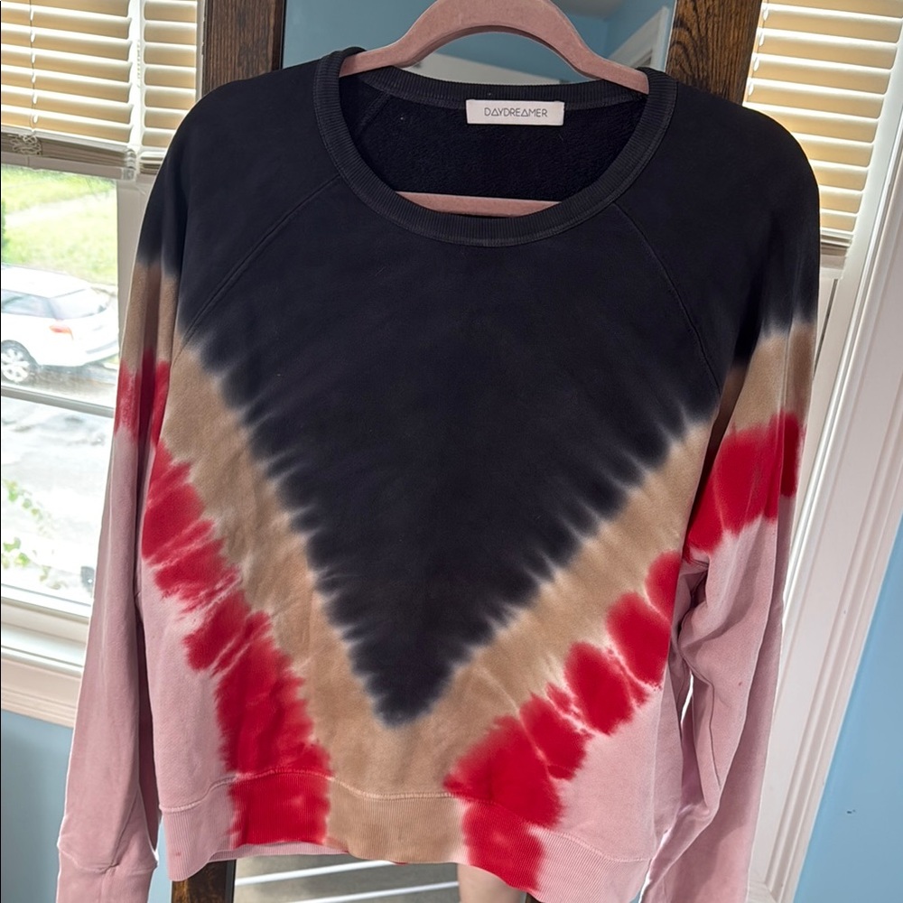 Daydreamer Black and Pink Pullover